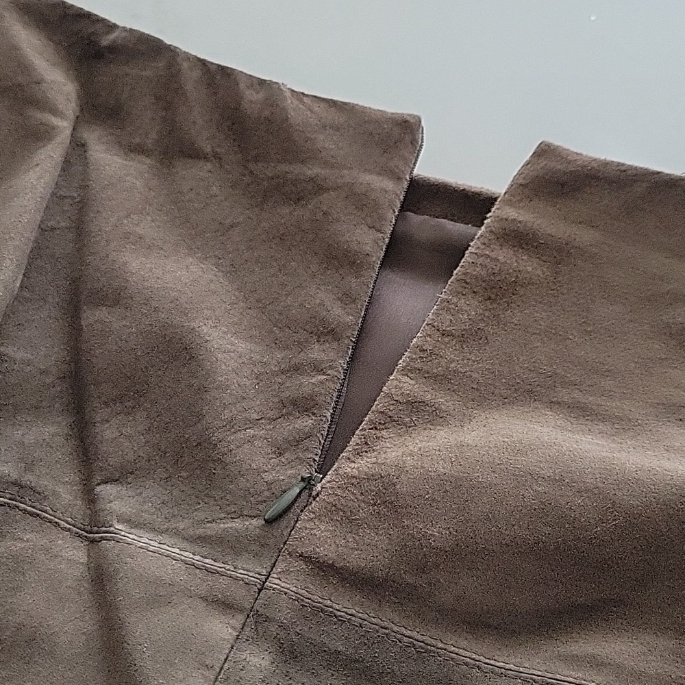 Suede Leather Patch Pencil Skirt - Picture 5 of 7